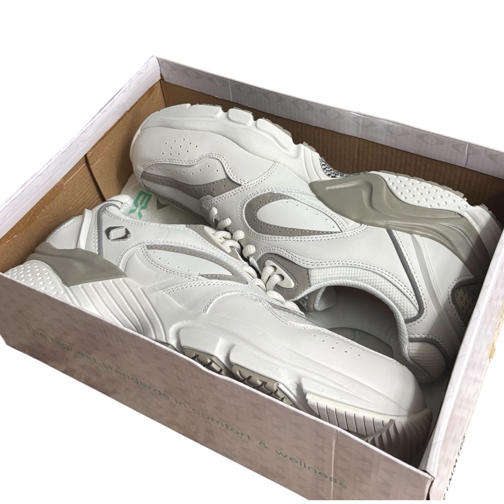 APEX Diabetic Therapeutic Orthopedic White Sneakers in Size 10.5 -- NEW IN BOX!!